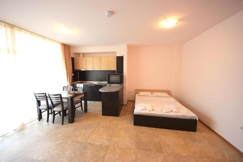 Menada Grand Kamelia Apartments 써니비치 객실 사진