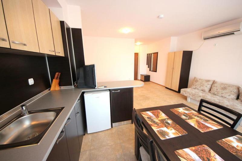 Menada Grand Kamelia Apartments 써니비치 객실 사진