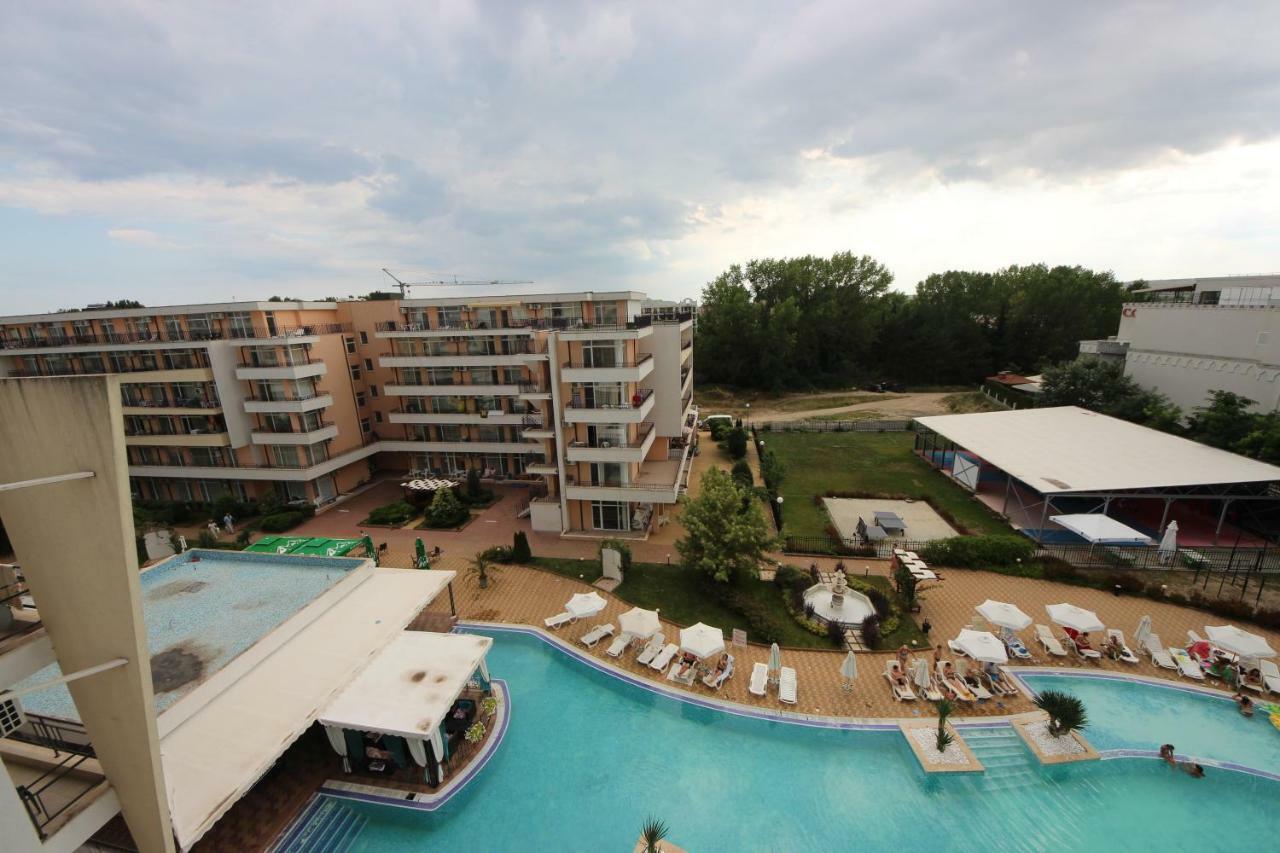 Menada Grand Kamelia Apartments 써니비치 외부 사진
