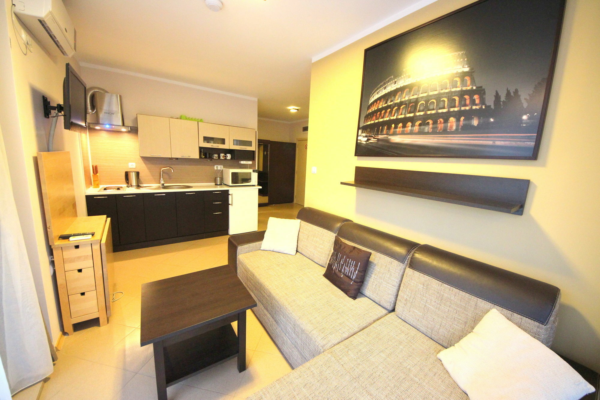 Menada Grand Kamelia Apartments 써니비치 외부 사진