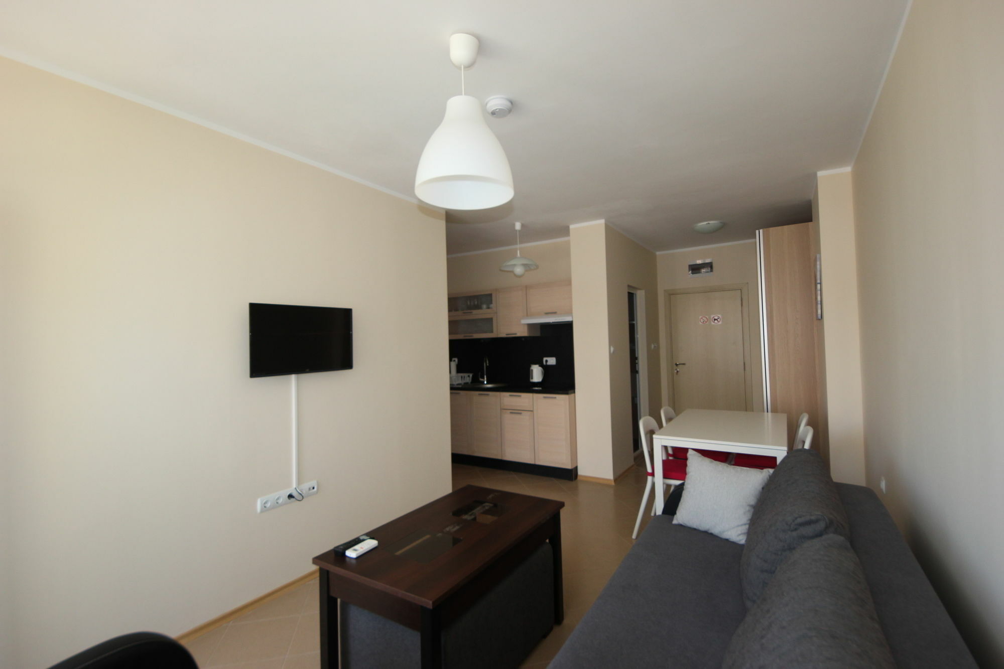 Menada Grand Kamelia Apartments 써니비치 외부 사진