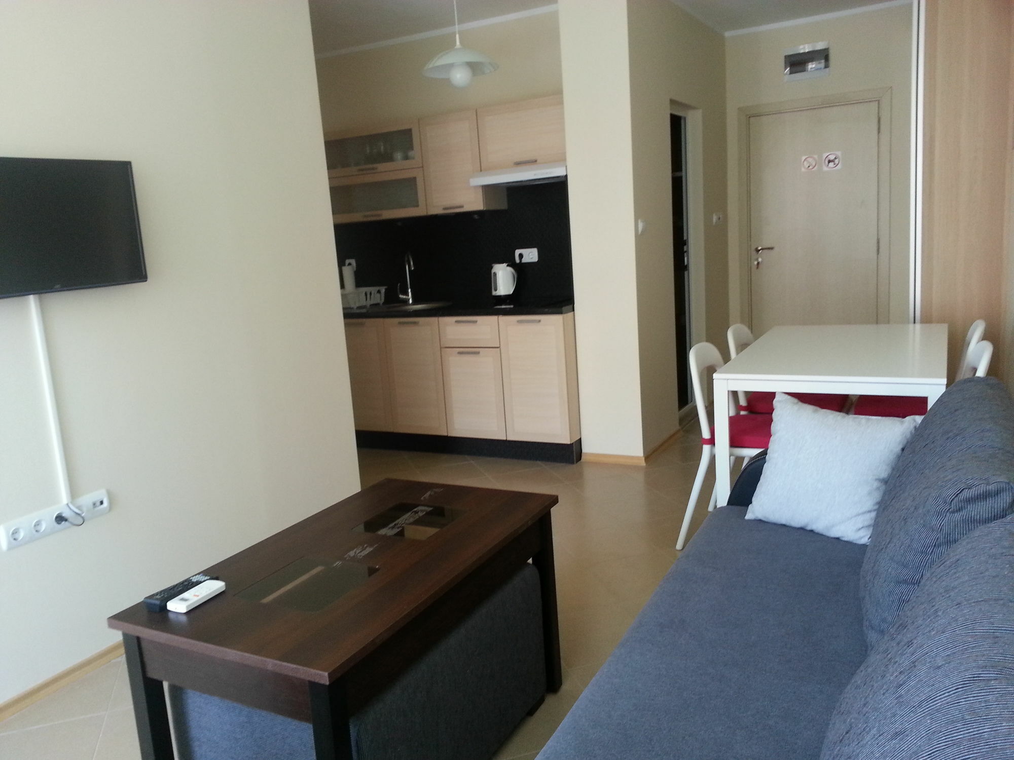 Menada Grand Kamelia Apartments 써니비치 외부 사진
